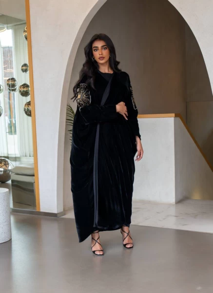 Black velvet abaya IB256